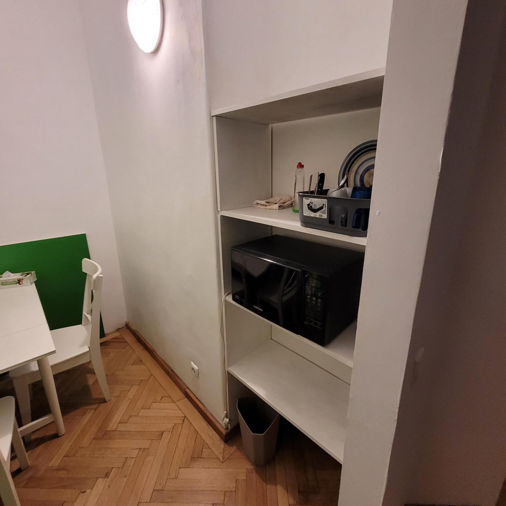 Anastasia Balcescu Apart 2 Self Check Code In From 2Pm Only Microwave Bucureşti Ngoại thất bức ảnh